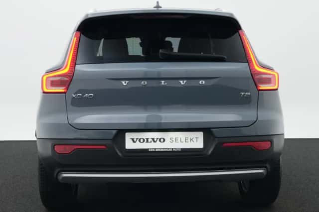 Volvo XC40 (2022) thumbnail 6