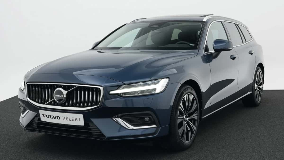 Volvo V60 (2023) — foto 1