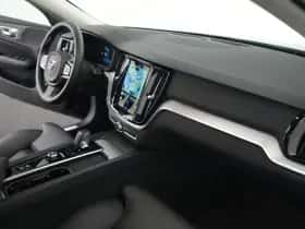 Volvo V60 (2023) thumbnail 11