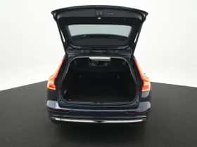 Volvo V60 (2023) thumbnail 12