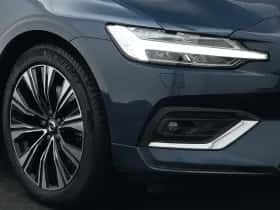 Volvo V60 (2023) thumbnail 16