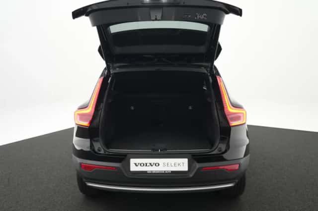 Volvo XC40 (2022) thumbnail 12
