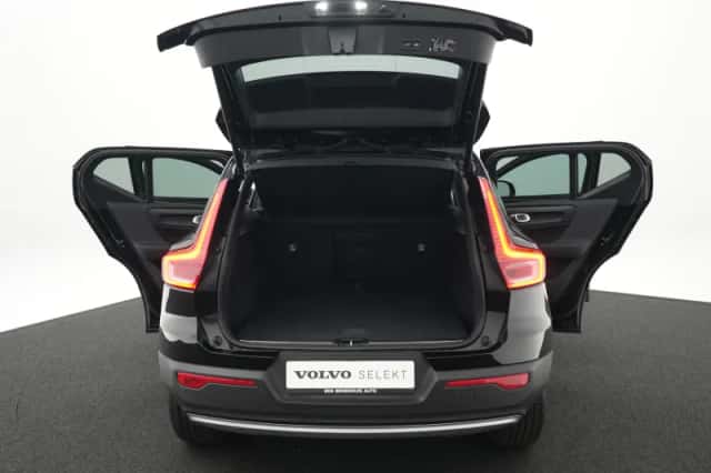Volvo XC40 (2022) thumbnail 13