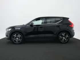 Volvo XC40 (2022) thumbnail 3