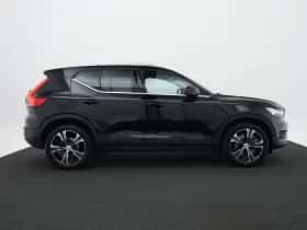 Volvo XC40 (2022) thumbnail 4