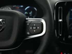 Volvo XC40 (2022) thumbnail 31