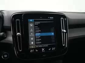 Volvo XC40 (2022) thumbnail 33