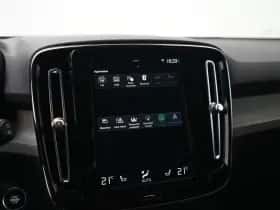Volvo XC40 (2022) thumbnail 36