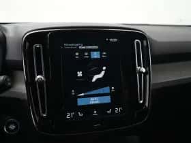 Volvo XC40 (2022) thumbnail 38