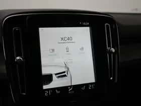 Volvo XC40 (2022) thumbnail 45