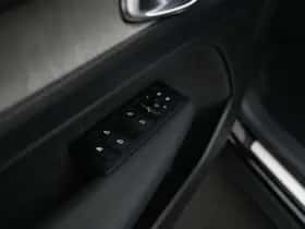 Volvo XC40 (2022) thumbnail 46
