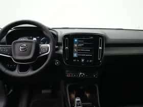 Volvo XC40 (2022) thumbnail 7