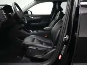 Volvo XC40 (2022) thumbnail 8