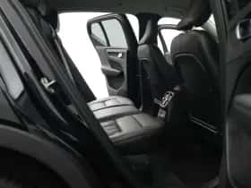 Volvo XC40 (2022) thumbnail 10
