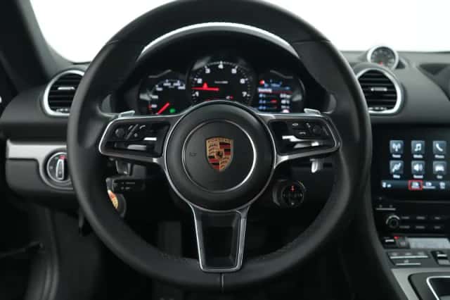 Porsche 718 Cayman (2019) thumbnail 19