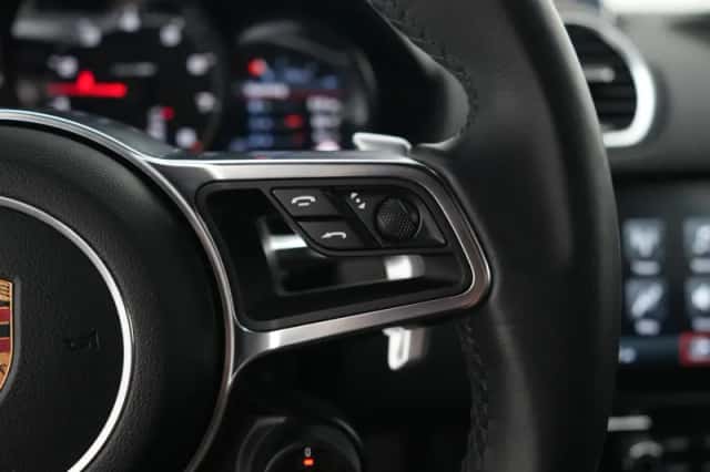 Porsche 718 Cayman (2019) thumbnail 21