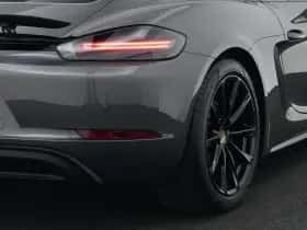Porsche 718 Cayman (2019) thumbnail 29