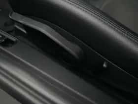 Porsche 718 Cayman (2019) thumbnail 40