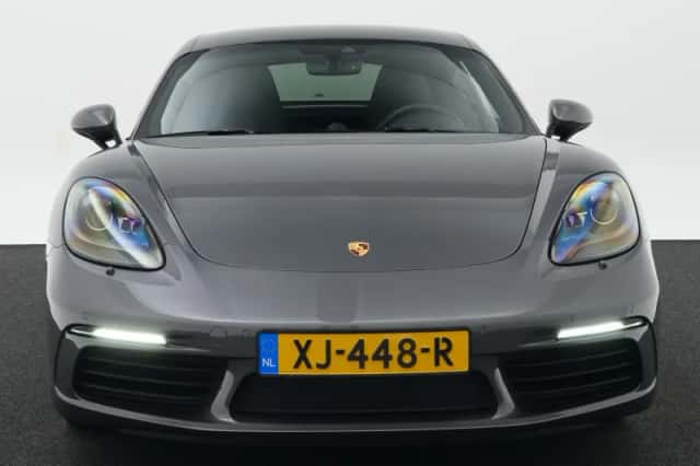 Porsche 718 Cayman (2019) thumbnail 5