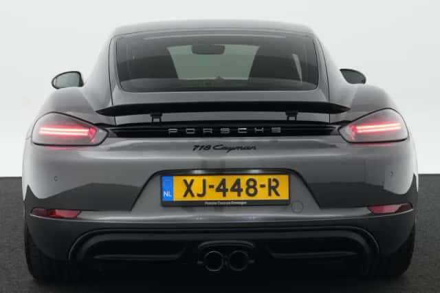 Porsche 718 Cayman (2019) thumbnail 6