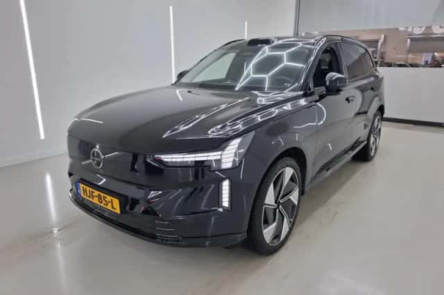 Volvo EX90 (2025) thumbnail 1