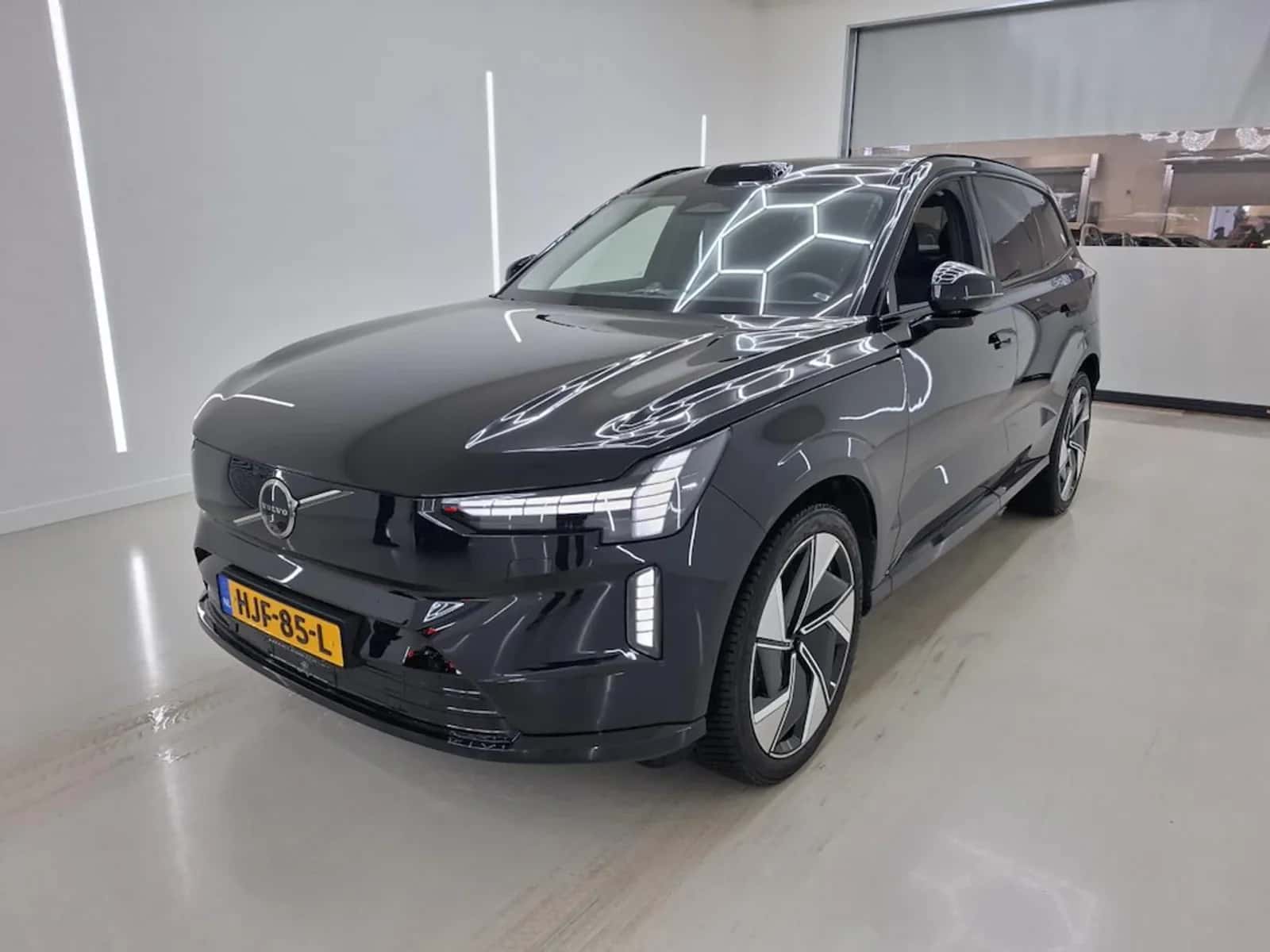 Volvo EX90 (2025) — foto 1