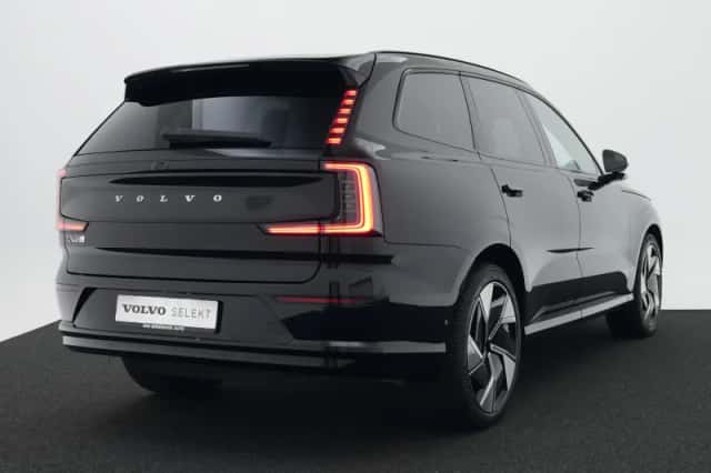 Volvo EX90 (2025) thumbnail 2