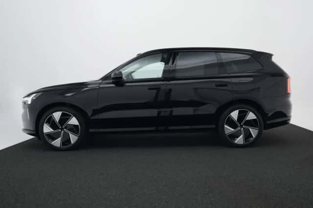 Volvo EX90 (2025) thumbnail 3