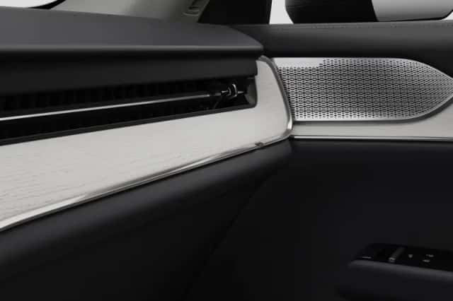 Volvo EX90 (2026) thumbnail 16