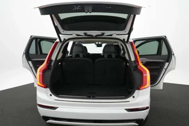 Volvo XC90 (2022) thumbnail 14
