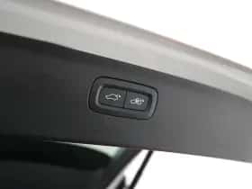 Volvo XC90 (2022) thumbnail 15