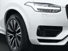 Volvo XC90 (2022) thumbnail 16
