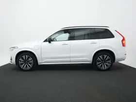 Volvo XC90 (2022) thumbnail 3