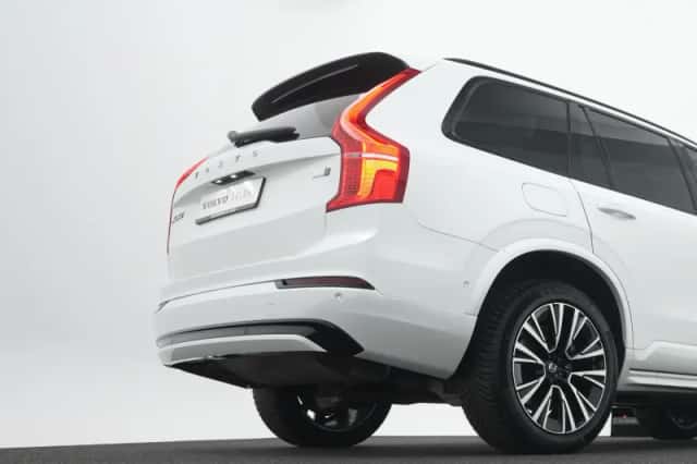 Volvo XC90 (2022) thumbnail 32