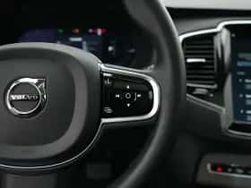 Volvo XC90 (2022) thumbnail 38