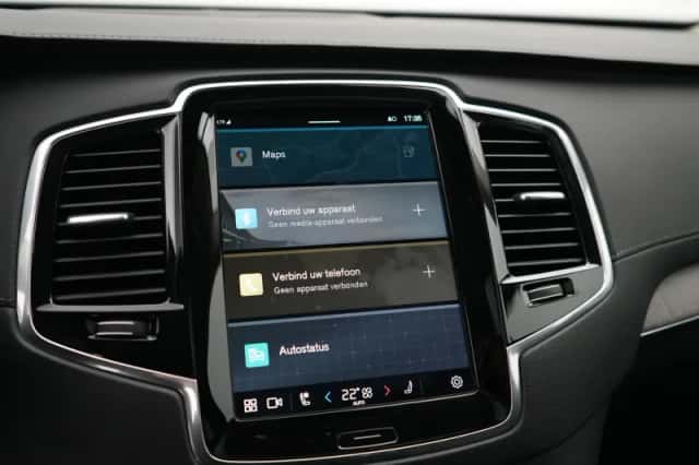 Volvo XC90 (2022) thumbnail 40