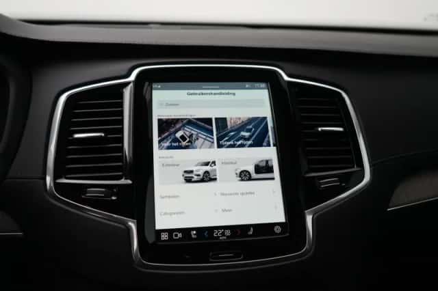 Volvo XC90 (2022) thumbnail 42