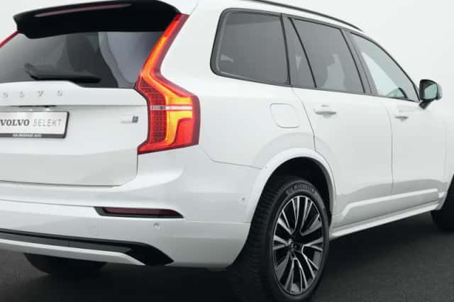 Volvo XC90 (2022) thumbnail 46