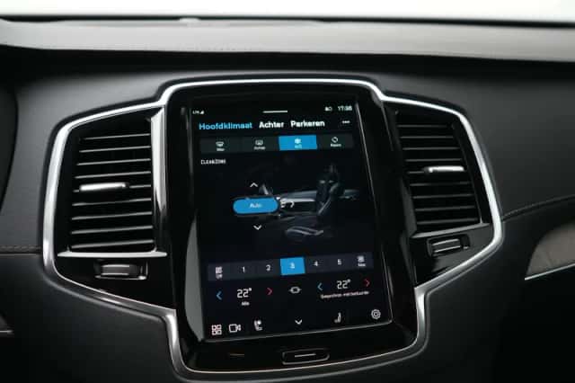 Volvo XC90 (2022) thumbnail 50