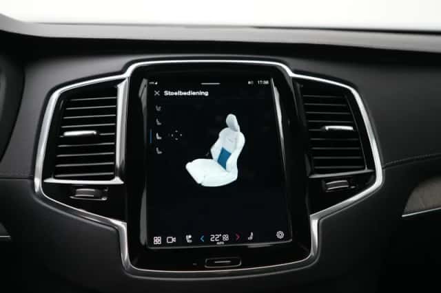 Volvo XC90 (2022) thumbnail 52