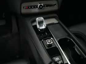 Volvo XC90 (2022) thumbnail 57