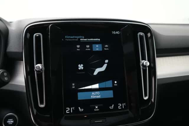 Volvo XC40 (2020) thumbnail 41