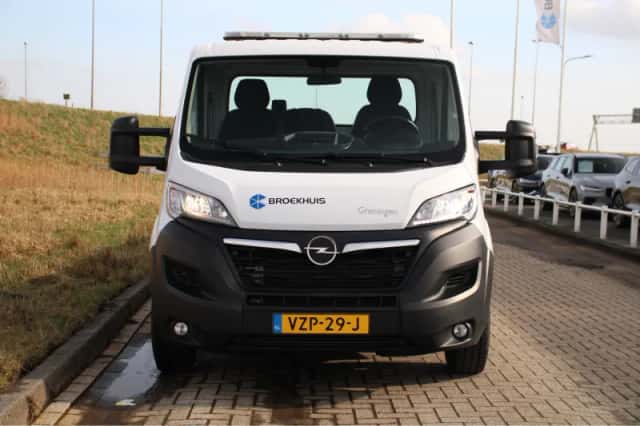 Opel Movano (2024) thumbnail 2