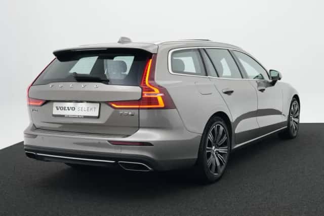 Volvo V60 (2019) thumbnail 2