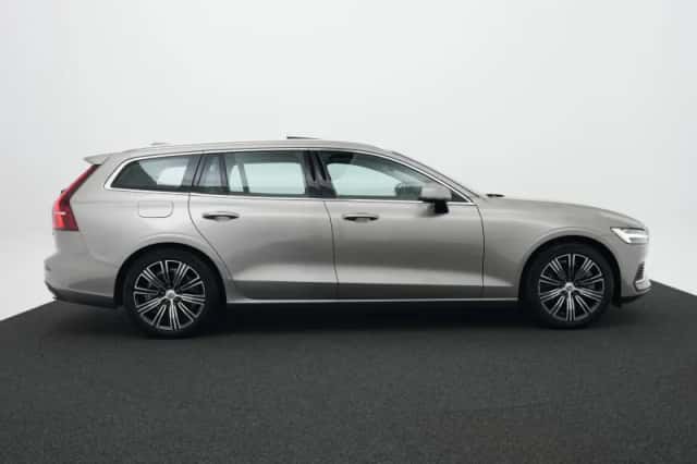 Volvo V60 (2019) thumbnail 3