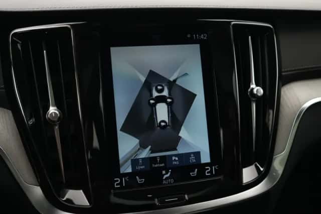 Volvo V60 (2019) thumbnail 26