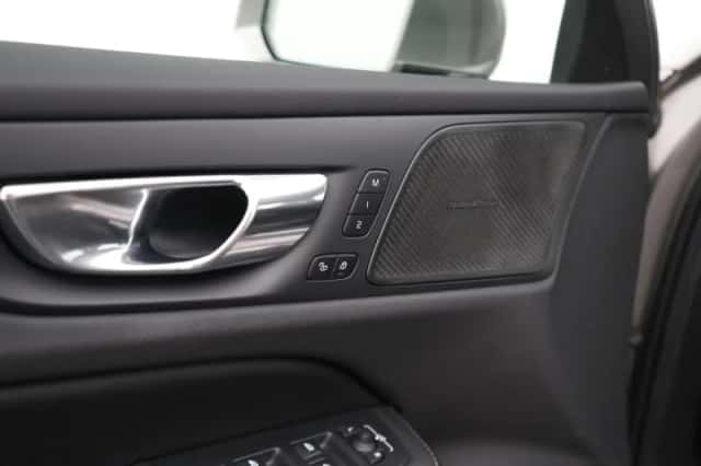 Volvo V60 (2019) thumbnail 28
