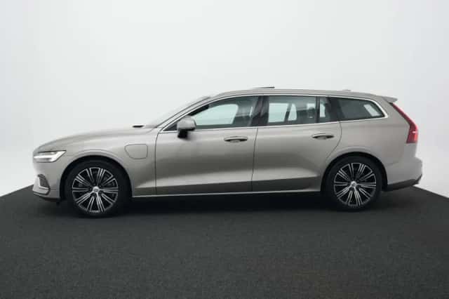 Volvo V60 (2019) thumbnail 4