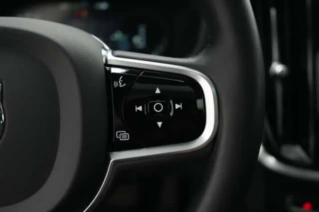 Volvo V60 (2019) thumbnail 38