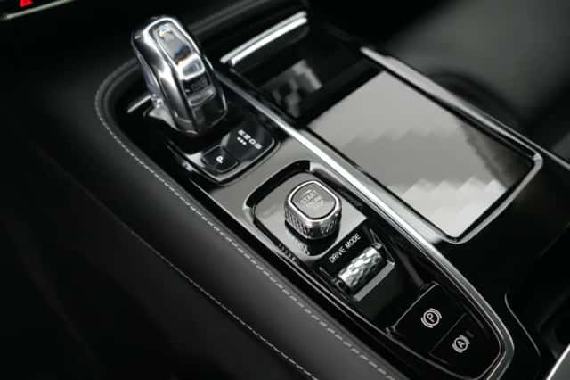 Volvo V60 (2019) thumbnail 43